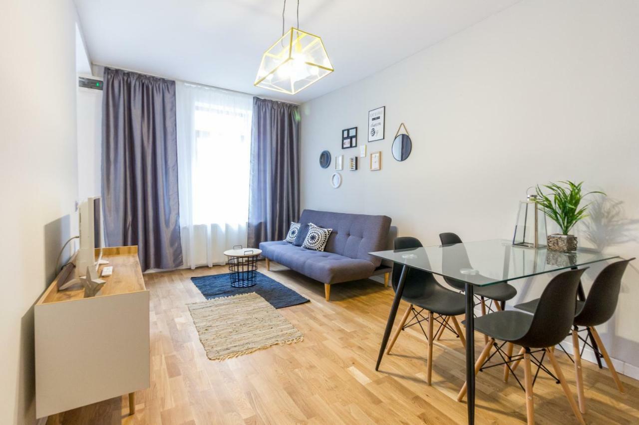 Quiet Old Town Hideout Apartament *