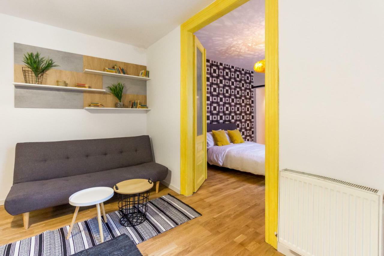 Quiet Old Town Hideout Apartament